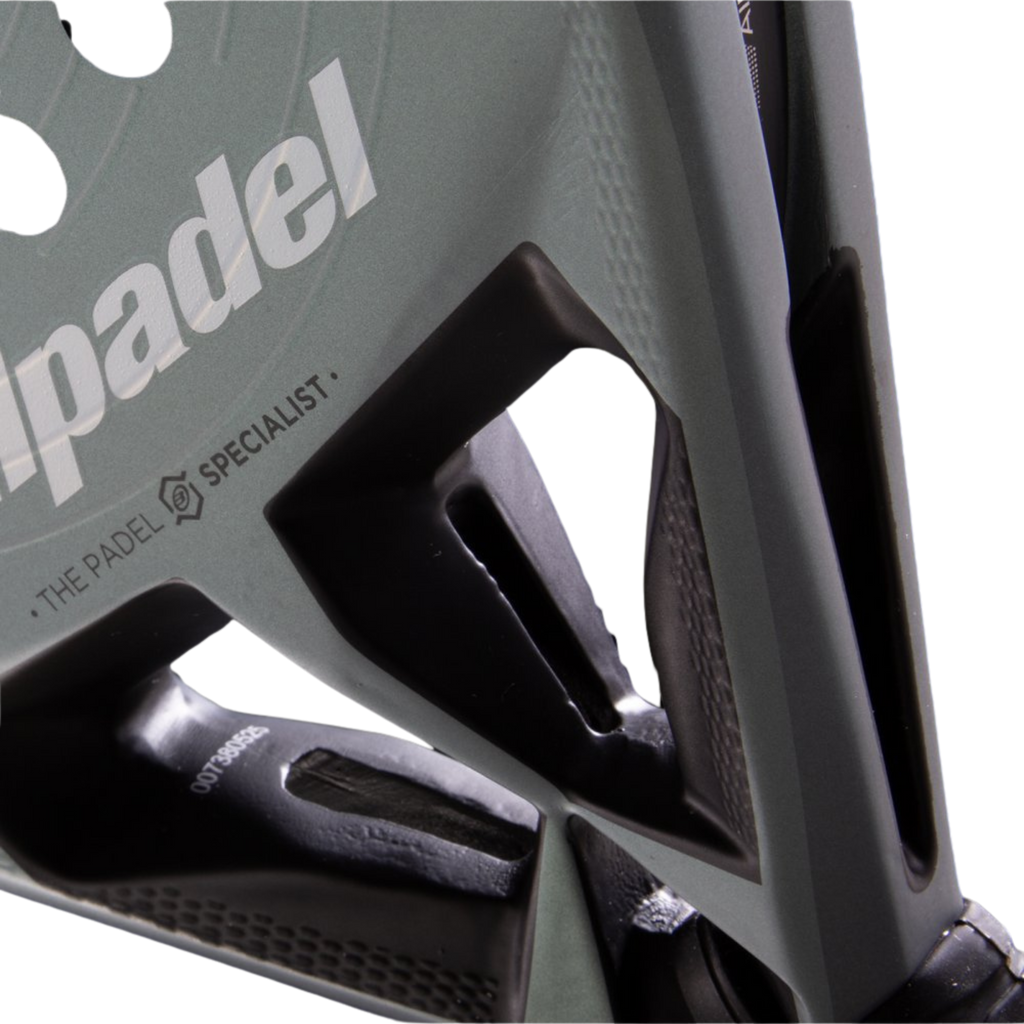 Bullpadel HACK 04 26 by Paquito Navarro